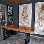 Godik Aparthotel
