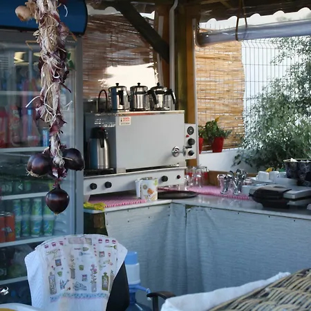 Godik Apartahotel *